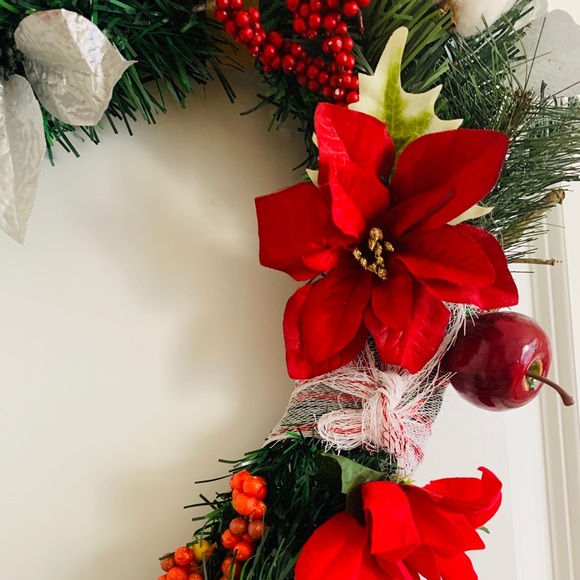 Custom Christmas Wreath limited addition - Picture 2 of 5